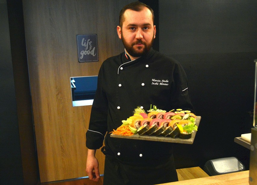 Marcin Siuda, właściciel i sushi master w Nabo-Sushi Rolls...