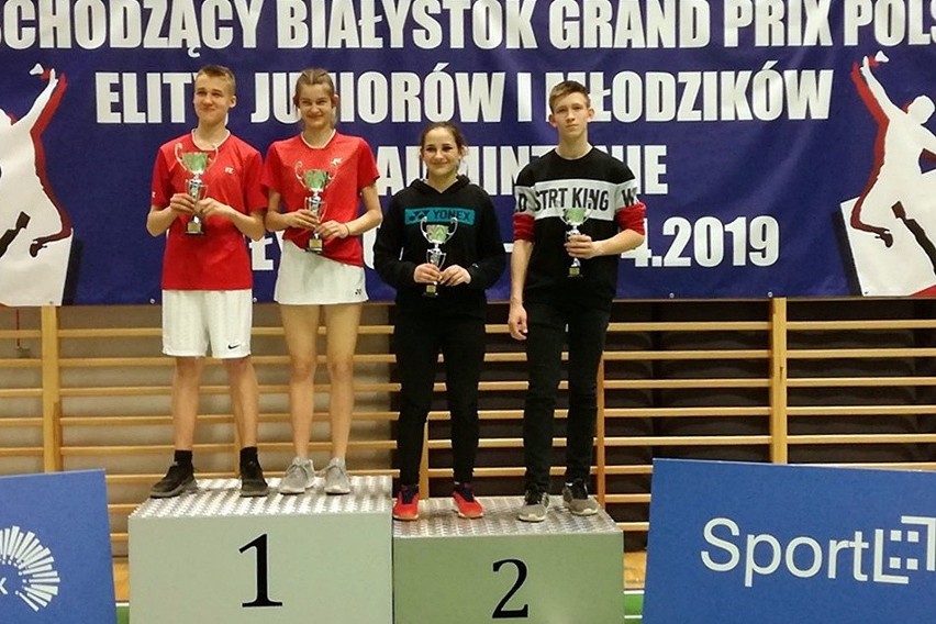 Srebro, brąz i dobre miejsca badmintonistów Orlicza Suchedniów w Grand Prix Polski Młodzików w Białymstoku