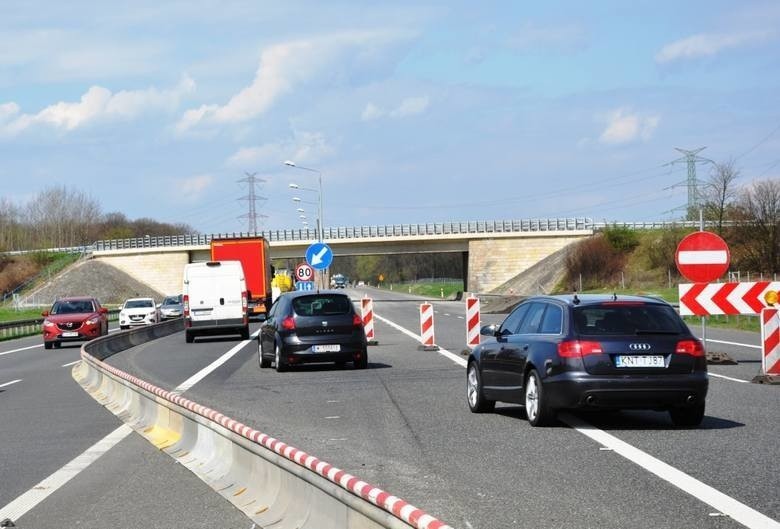 Opolski oddział GDDKiA systematycznie remontuje autostradę...