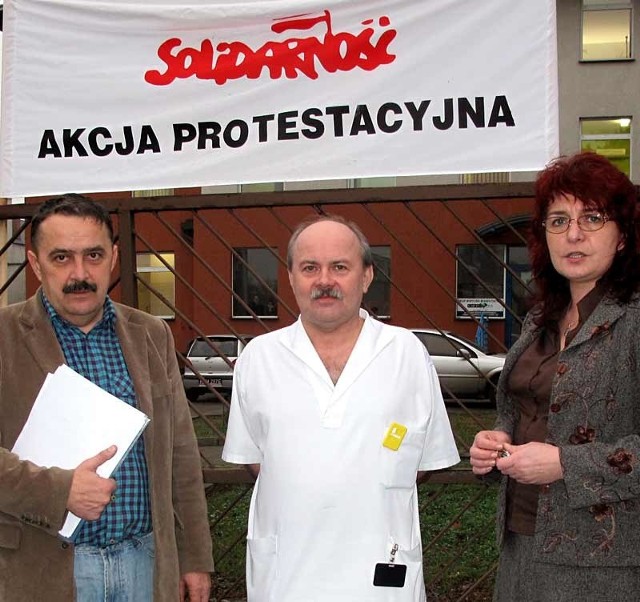 Bogusław Kołacz, Stanisław Żelasko i Alicja Adamczyk, rozpoczęli akcje protestacyjną w mieleckim szpitalu.