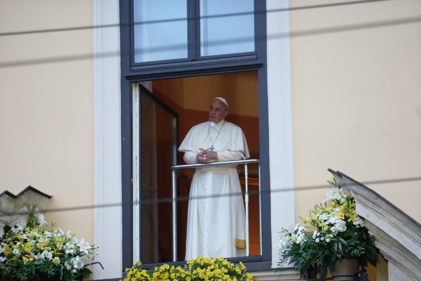 Ul. Franciszkańska 3 - papież Franciszek w Oknie papieskim