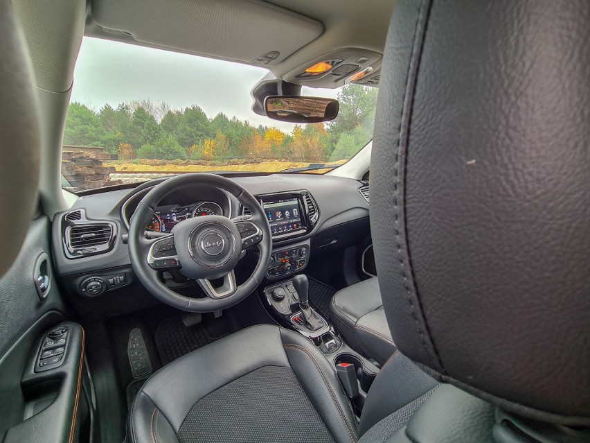 Jeep Compass nie jest wymuskanym, modnym crossoverem, tylko...