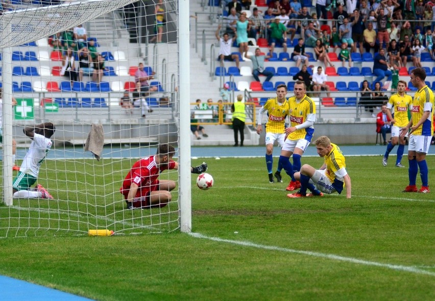 Radomiak Radom pokonał u siebie Olimpię Elbląg 4:0.