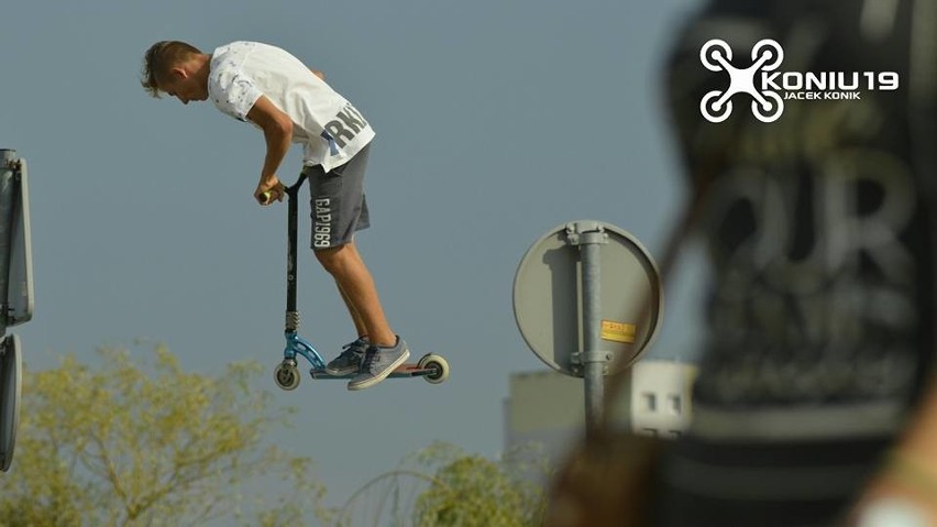 Młodzież kocha skatepark w Żorach. Niesamowite zdjęcia podniebnych ewolucji autorstwa Jacka Konika