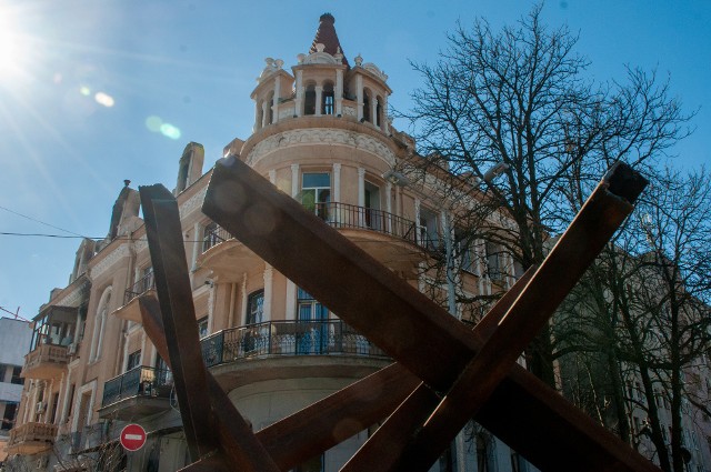 UNESCO wyraziło zdecydowany sprzeciw wobec łamania przez Federację Rosyjską zobowiązań prawa międzynarodowego, w tym dotyczącego ochrony dziedzictwa kulturowego i naturalnego