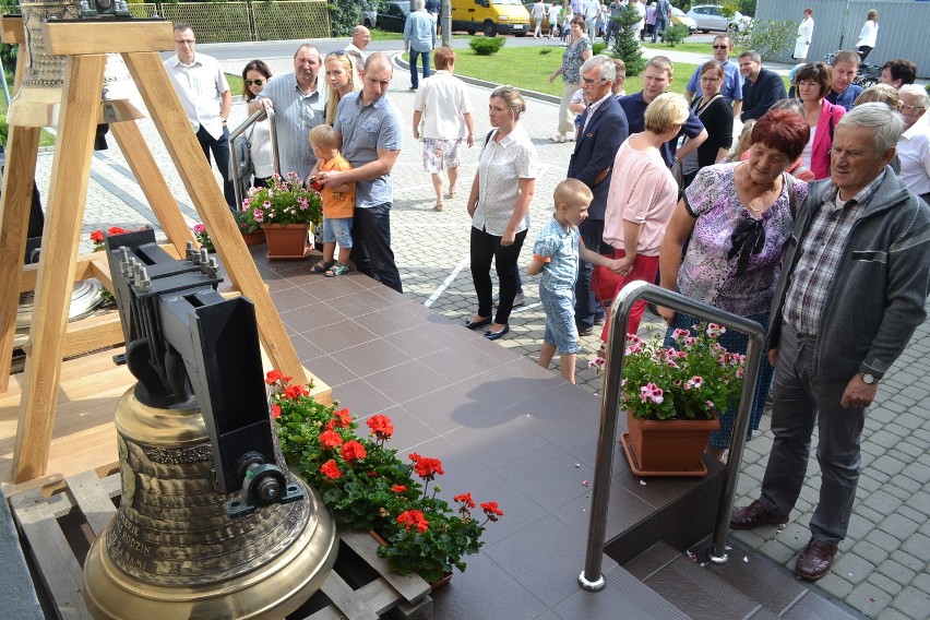 Rybnik: Nowa parafia Matki Boskiej Częstochowskiej w Rybniku...