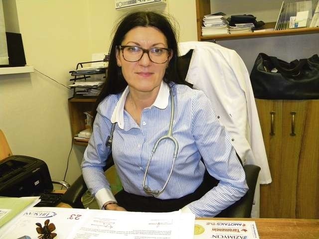 Alina Koszek większość czasu spędza w pracy, a pacjenci przyznają, że uwielbiają panią doktor