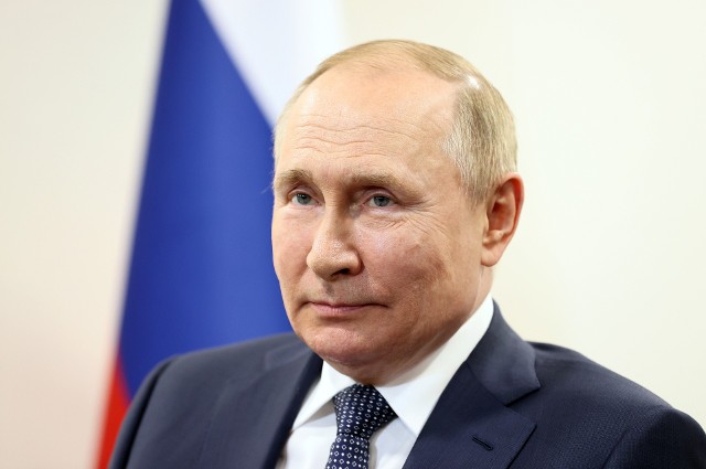 Dyktator Rosji Władimir Putin stara się robić dobrą minę do złej gry. Ale przyznaje, że zachodnie sankcje sprawiają "kolosalne problemy"