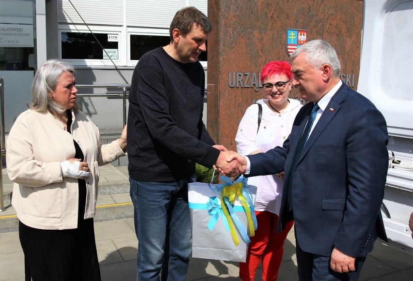Świętokrzyskie na pomoc Ukrainie. Cenne dary trafią do szpitala