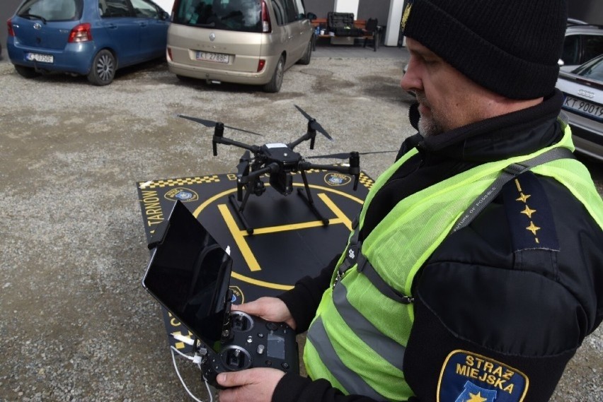 Tak prezentuje się dron Straży Miejskiej w Tarnowie. Ale tam...