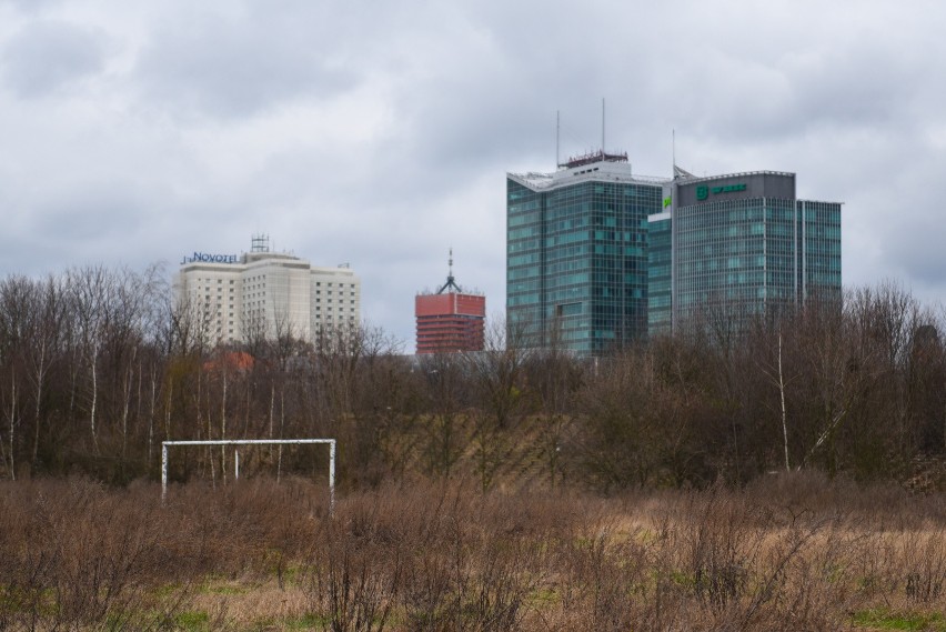 Stadion Szyca bez zmian. Wyjścia nie widać