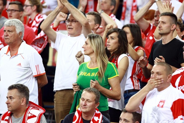 Polska zmierzy się z Brazylią w finale mistrzostw świata 2014 w siatkówce. Początek meczu o godz. 20.25. Transmisję na żywo będzie można zobaczyć w otwartym kanale Polsatu.