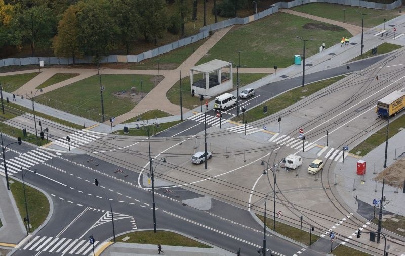 Dworzec Łódź Fabryczna. Dziwne budowle będą wciągać i wyciągać powietrze z dworca [zdjęcia]