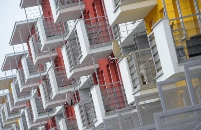 80 - Tyle mieszkań komunalnych jest projektowanych przy ulicy Janińskiej w Wieliczce. Inwe-stycja ma być realizowana w ramach rzadowego programu „Mieszkanie Plus”.
