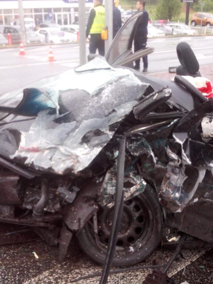 Wypadek w Wieliczce. Tir uderzył w auto osobowe 