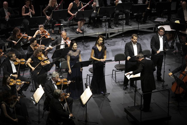 OiFP. Mirosław Jacek Błaszczyk zainaugurował 66. sezon artystyczny. Zabrzmieli Penderecki, Beethoven i Mozart