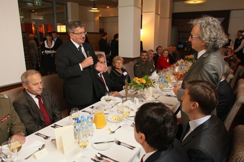 Prezydent Komorowski w hotelu Teczowy Mlyn