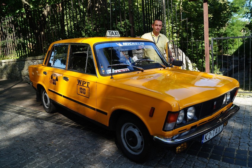Taksówka ze "Zmienników" jeździ po Olkuszu