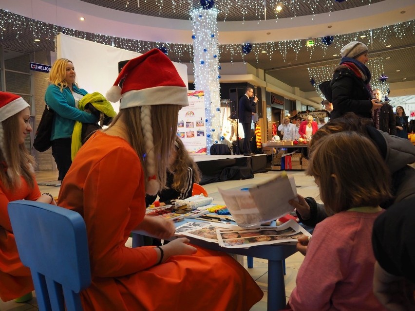 Galeria Atrium Biała. VIII Festiwal Bombki Choinkowej