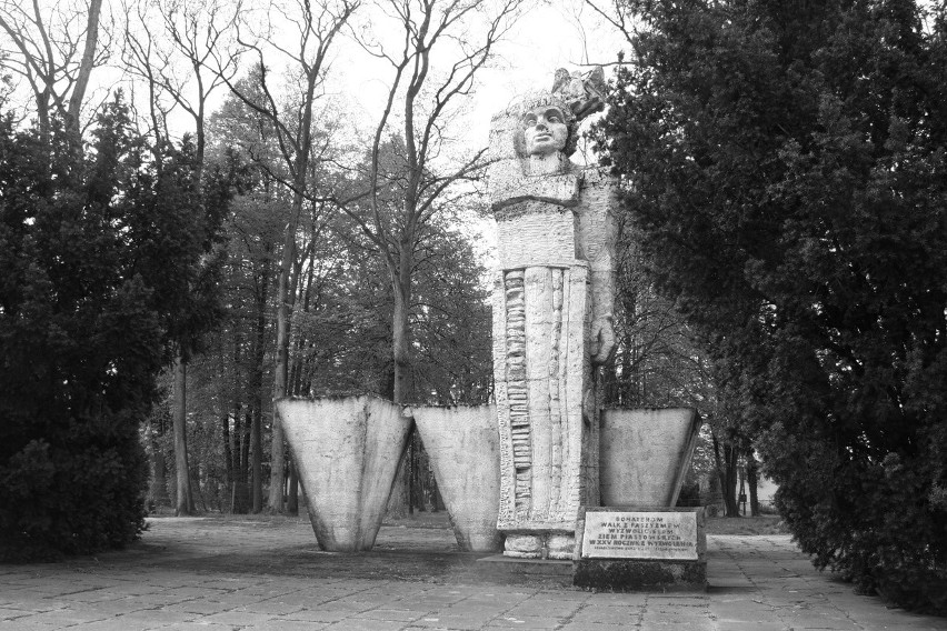 Pomnik Zwycięstwa i Pokoju w Gorzowie Śląskim