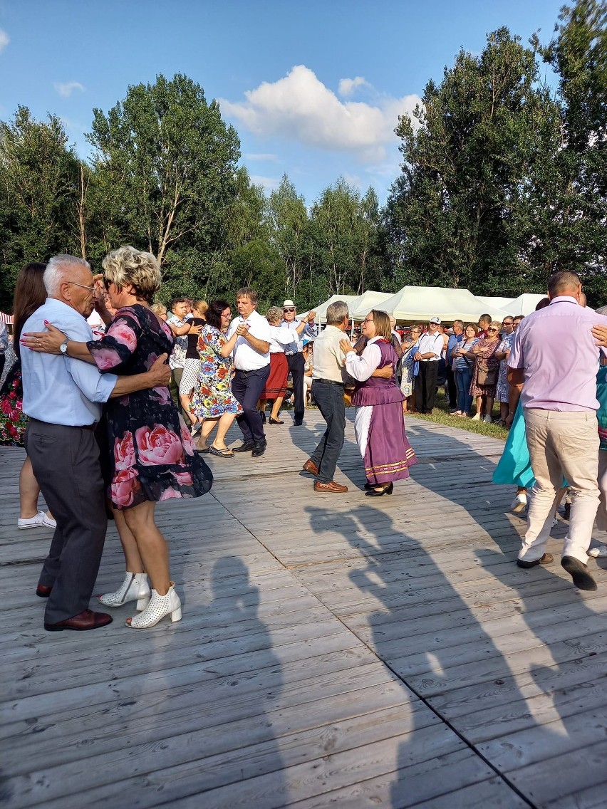 Impreza w Bieniędzicach przyciągnęła tłum mieszkańców gminy...