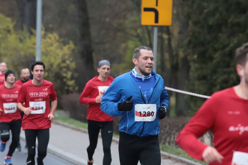 Białystok. Julita Bielawiec i Bogusław Andrzejuk najszybsi w Biegu dla Niepodległej [ZDJĘCIA, WYNIKI]