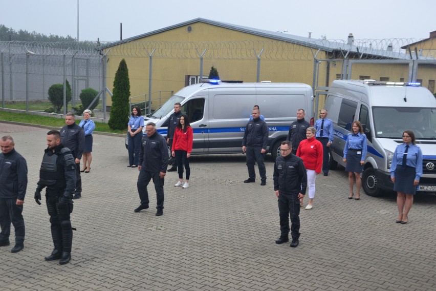 Funkcjonariusze Zakładu Karnego w Żytkowicach „pompują” dla Wojtka w ramach akcji Gaszyn-Challenge