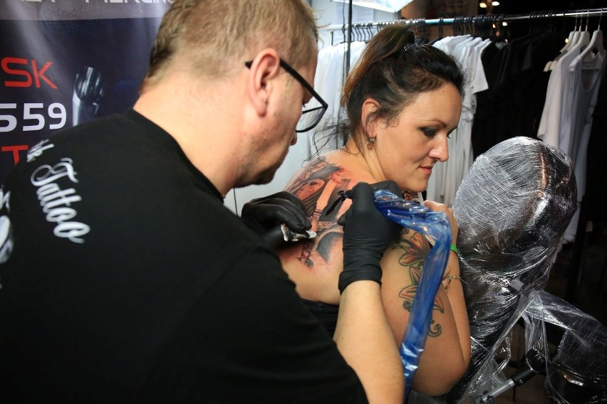 Tattoo Konwent. Festiwal tatuażu w Amber Expo [ZDJĘCIA]