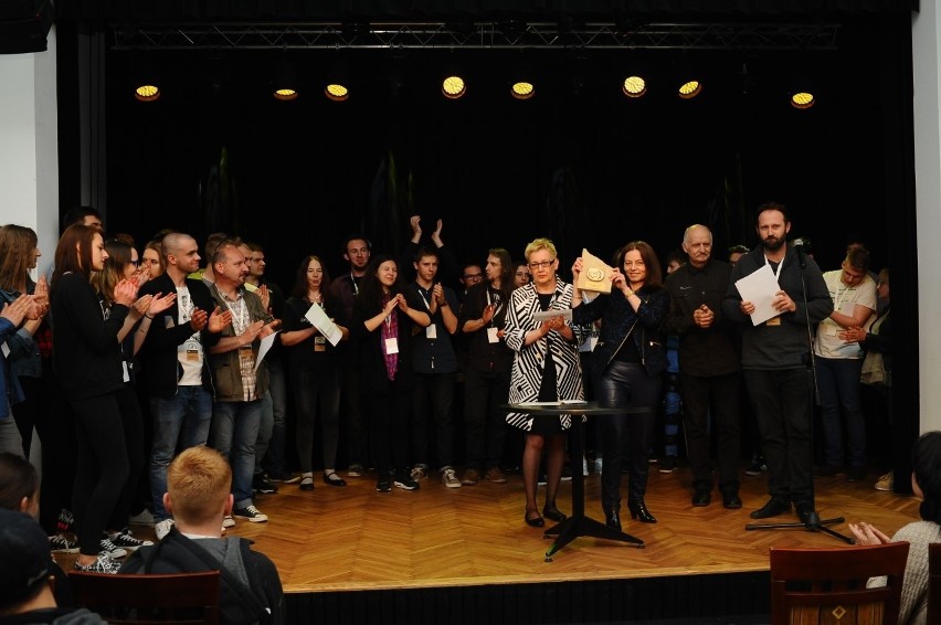 Młodzi aktorzy rywalizowali w Szydłowcu o Złotego Gargulca. Wyróżniono teatr u Radziwiłła