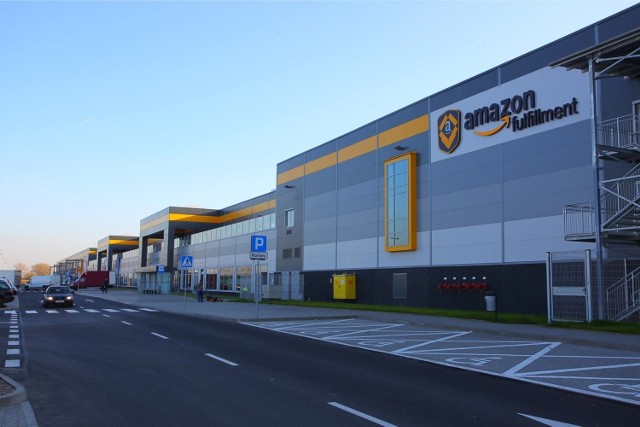 Amazon w Poznaniu: Więcej pracy, płace bez zmian. Ponad 400 pracowników podpisało petycję