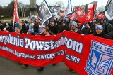 Setki kibiców Lecha Poznań przeszły w Marszu Zwycięstwa (ZDJĘCIA)