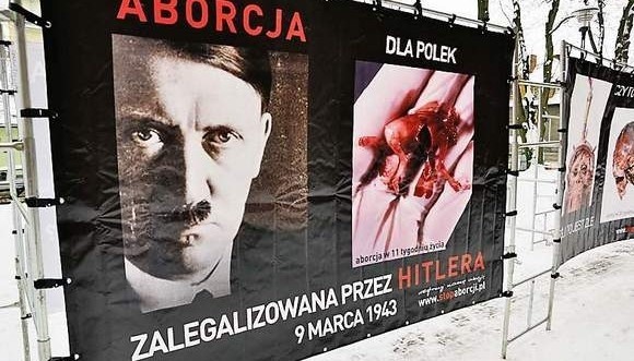 Szokujące zestawienie &#8211; Adolf Hitler i płód po "skrobance&#8221;