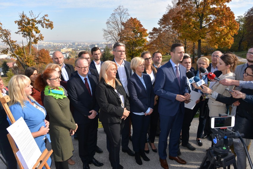 Kosiniak-Kamysz w Kielcach ostro o Prawie i Sprawiedliwości: - Bezczelnie chcą nam ukraść naszą tożsamość (ZAPIS TRANSMISJI, zdjęcia)