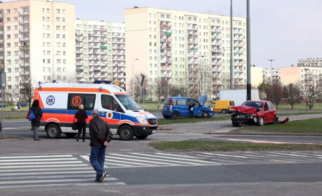 Wypadek na skrzyżowaniu Przybyszewskiego i Puszkina