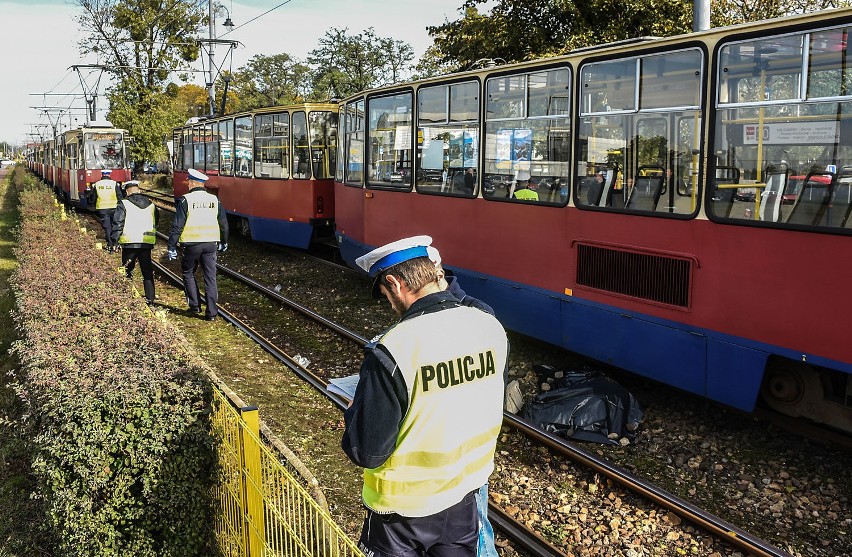 Tramwaj śmiertelnie potrącił pieszą na Gdańskiej