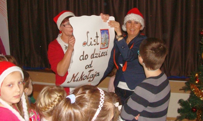 Starachowice. Radosne spotkanie z Mikołajem w Spółdzielczym Domu Kultury