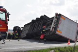 Kalisz: Wypadek na ul. Inwestorskiej - bmw zderzyło się z tirem. Jedna osoba została ranna, droga zablokowana [ZDJĘCIA]