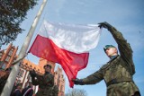 Święto flagi w Słupsku. Uroczystość z Amerykanami (wideo)