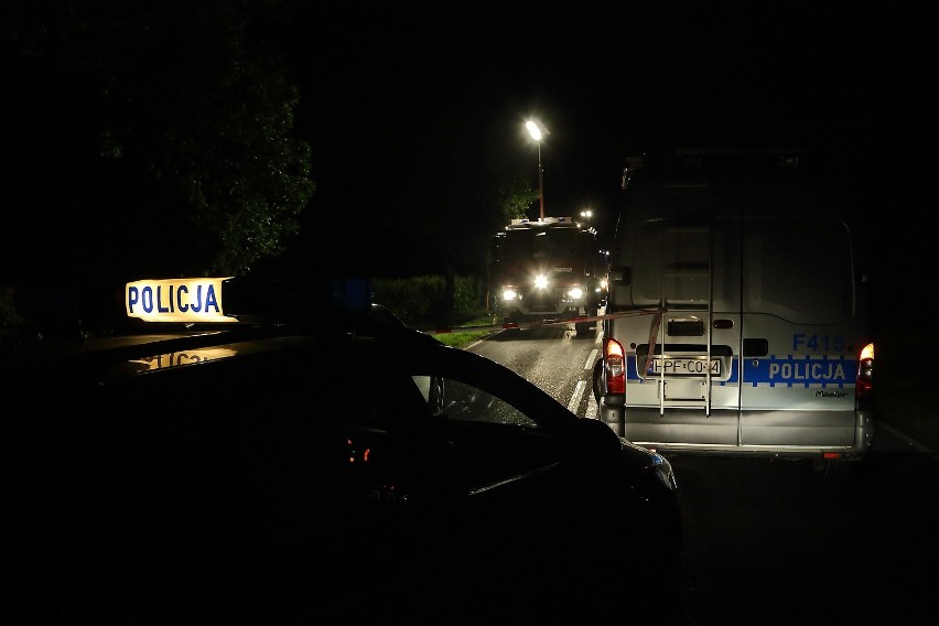 Śmiertelny wypadek w Szydłowie Kolonii. Zginęli dwaj młodzi mężczyźni [ZDJĘCIA]