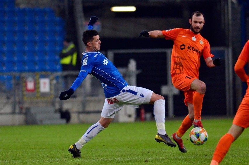 08.02.2019 poznan ww lech poznan zaglebie lubin 1-2 pilka...