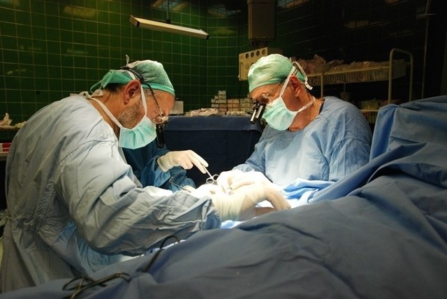 Szpital św. Jadwigi w Trzebnicy słynie na całym świecie z transplantacji rąk. Ma na koncie wiele pionierskich operacji
