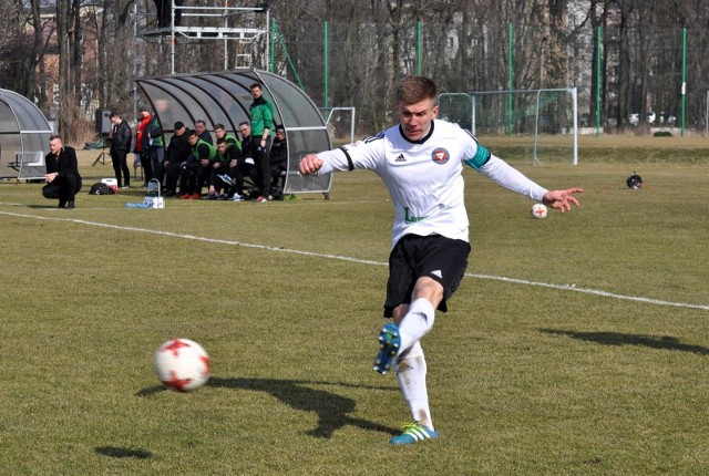 Krzysztof Kalemba strzelił dwa gole dla Garbarni w końcówce meczu