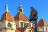 W Sopocie zniszczono "Pomnik Chłopa" jeszcze przed wernisażem. AKTUALIZACJA: Policja rozpoznała podejrzanych 