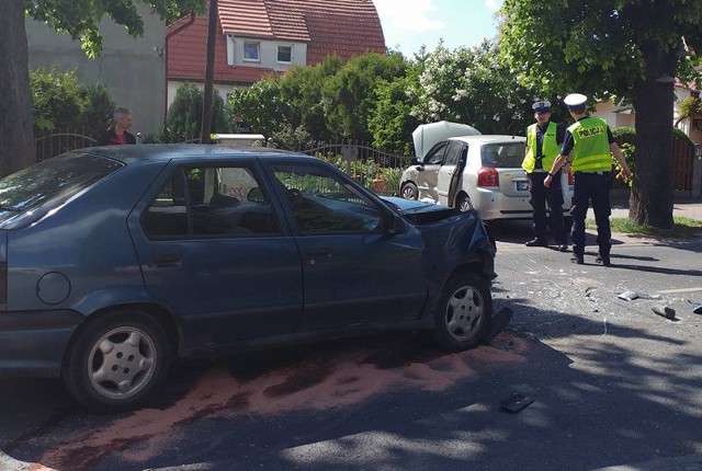 Zderzenie toyoty i renault na ul. Kożuchowskiej w Zielonej Górze