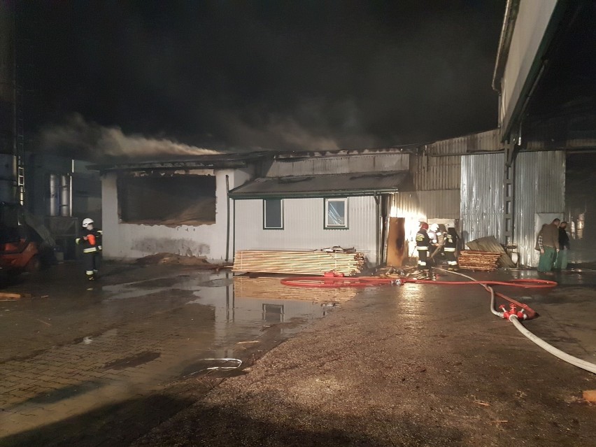 Pożar w tartaku w Starachowicach