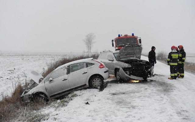 Na bocznych drogach w pow. przemyskim panują bardzo trudne warunki.