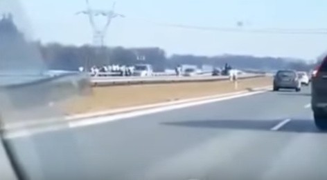 Ustawka kiboli na autostradzie A4