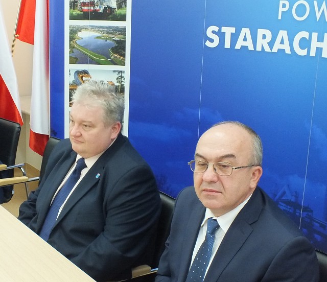 Zespołem, który przygotuje przeniesienie ZSZ 3 i III LO w Starachowicach pokieruje Jerzy Materek (z prawej)