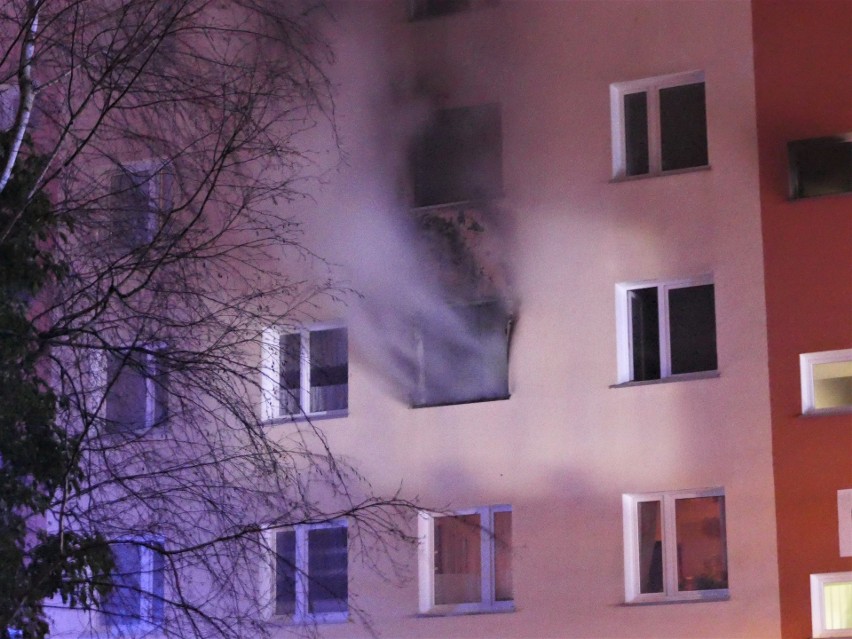 Do pożaru doszło przy ulicy Lelewela w Koszalinie. Na...