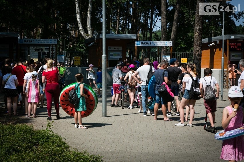 Arkonka już otwarta! Pierwsze pluskanie na kąpielisku [ZDJĘCIA, WIDEO]